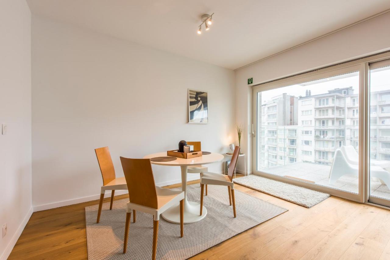 Modern Apartment With Terrace Near The Beach Oostende Eksteriør billede